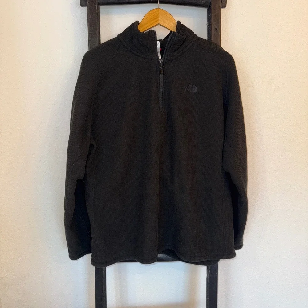 The North Face Mens Black Ribbed Quarter Zip Fleece Pullover XL Mock Neck Logo